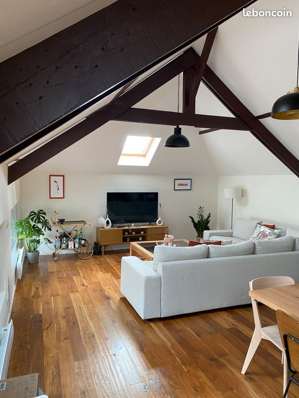 Appartement 3 pièces 105 m² · à La Madeleine · 105 m² · 1 700 €