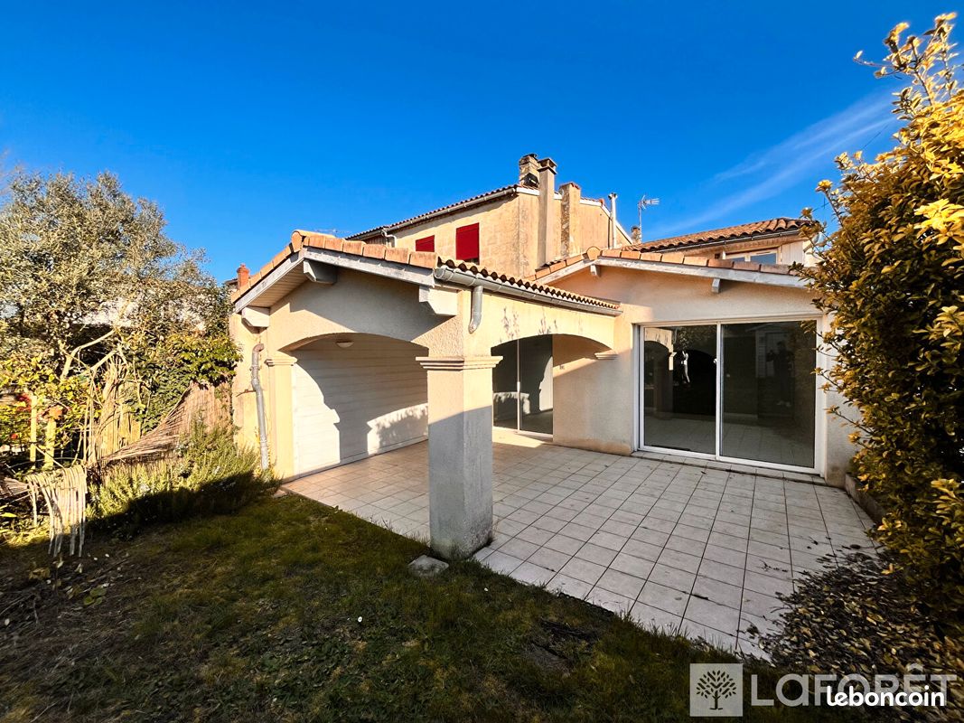 Maison 5 pièces 131 m² · à Carbon-Blanc · 131 m² · 250 000 €