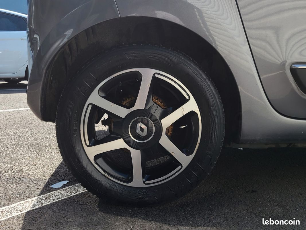 RENAULT TWINGO 1.0 SCE 70 INTENS/ MOTEUR A CHAINe (image 26)