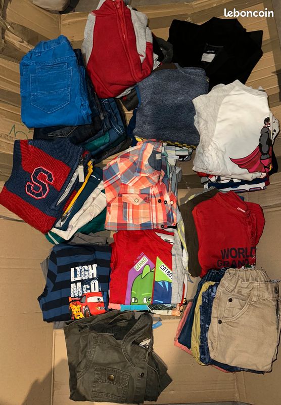 Lot de vêtements garçon 4/5 ans (image 1)