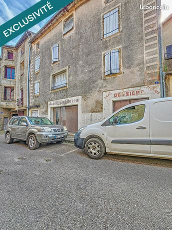 Maison de village 8 pièces 198 m²