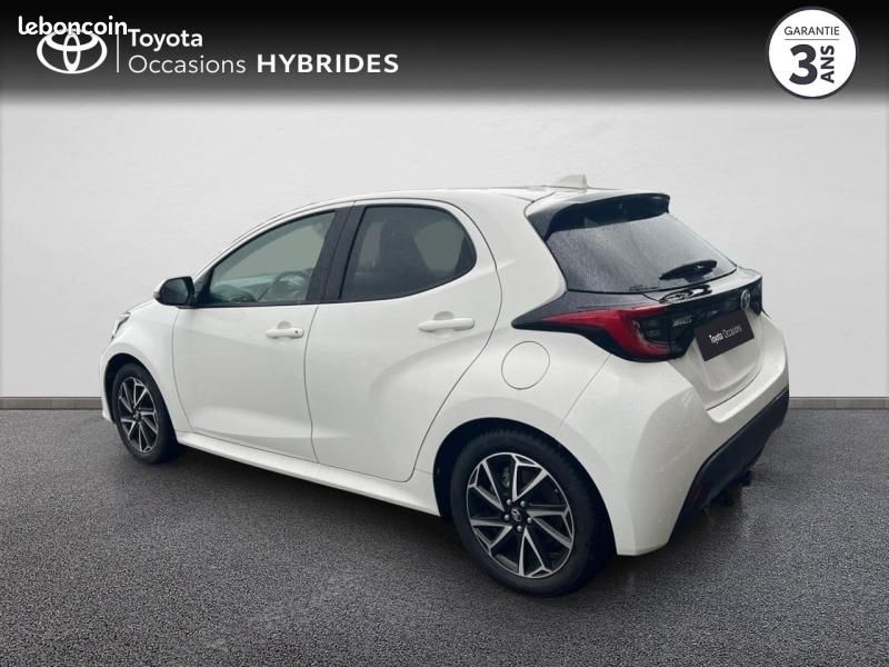 Toyota Yaris 116h Design 5p MY22 (image 2)