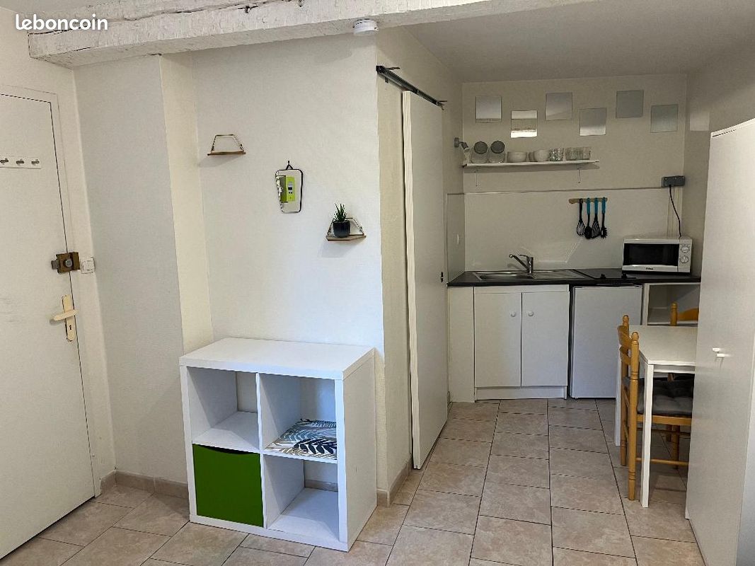 Appartement 1 pièce 17 m² · à Castres · 17 m² · 360 €