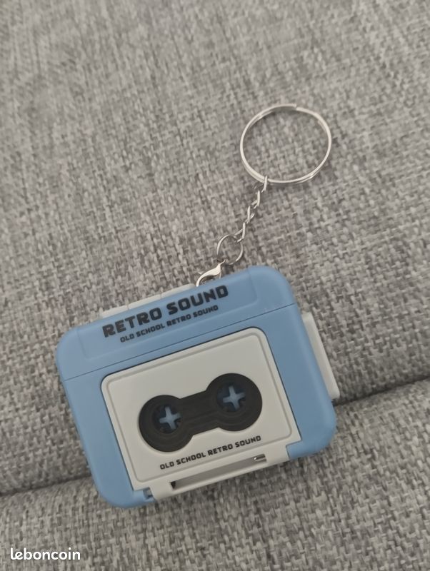 Porte-clés Métal En Forme De Microphone Vintage - Accessoire Déco - Neuf Avec étiquette