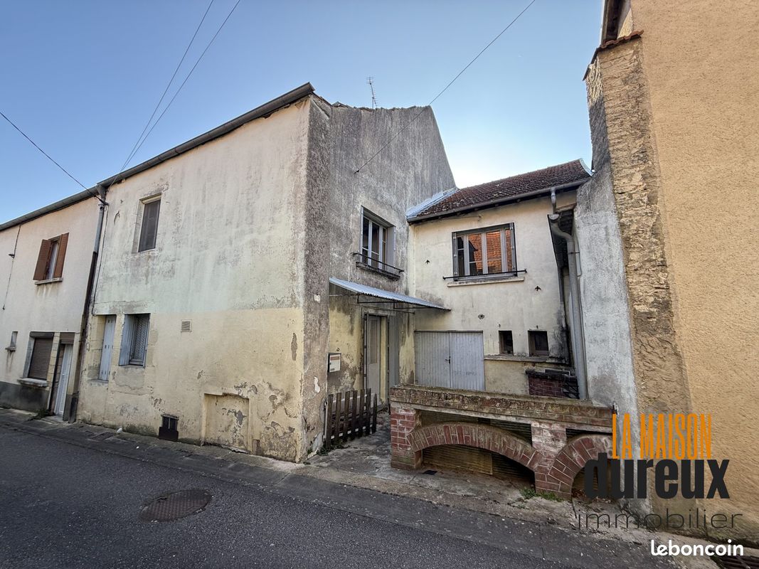Maison 4 pièces 118 m² · à Champlitte · 118 m² · 32 000 €