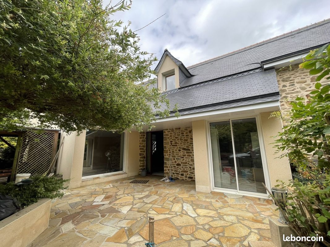 Maison 10 pièces 271 m² · à Mayenne · 271 m² · 434 900 €