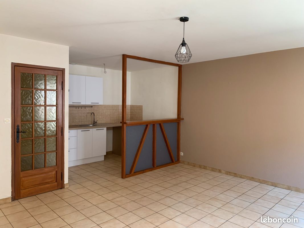 Appartement 2 pièces 47 m² · à Chalon-sur-Saône · 47 m² · 500 €