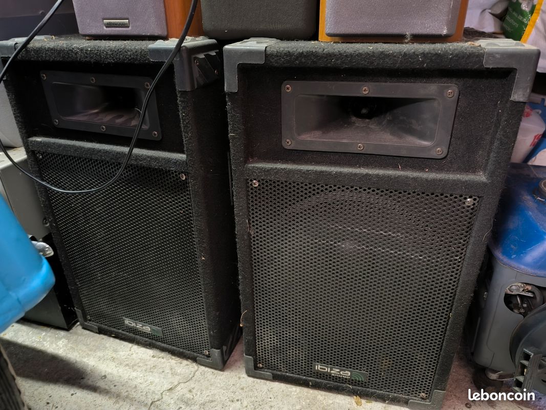 Lot Enceinte (image 1)