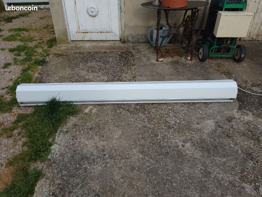 A vendre rideau electrique (image 1)