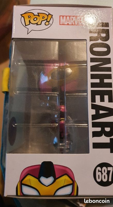 Figurine POP Funko Marvel 687 Ironheart (image 4)