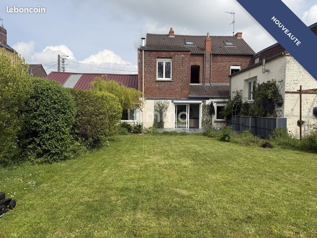 Maison 6 pièces 153 m² · à Crespin · 153 m² · 155 700 €
