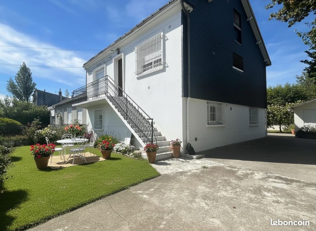 Maison 7 pièces 159 m² · à Tours · 159 m² · 350 000 €