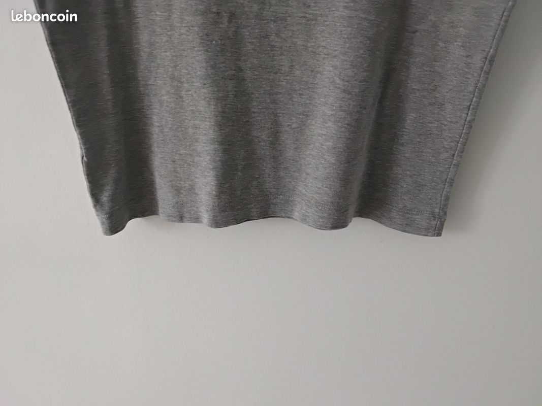 T-shirt Libre court Taille M très bon état (image 6)