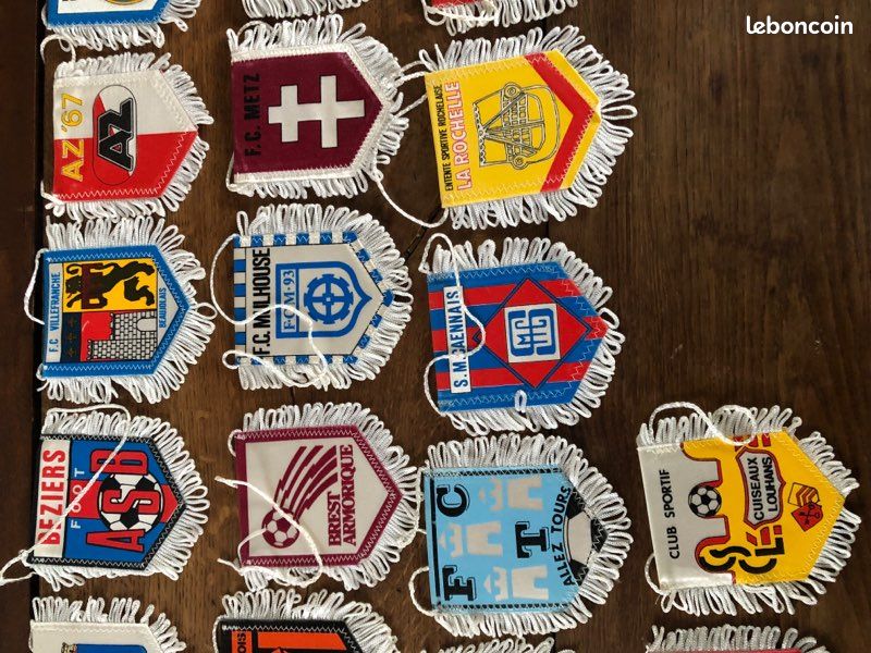 Fanion équipe de football américain année 90 made in usa vendu à l'unité vintage décoration drapeau fanion rétro équipe de sport - Collection