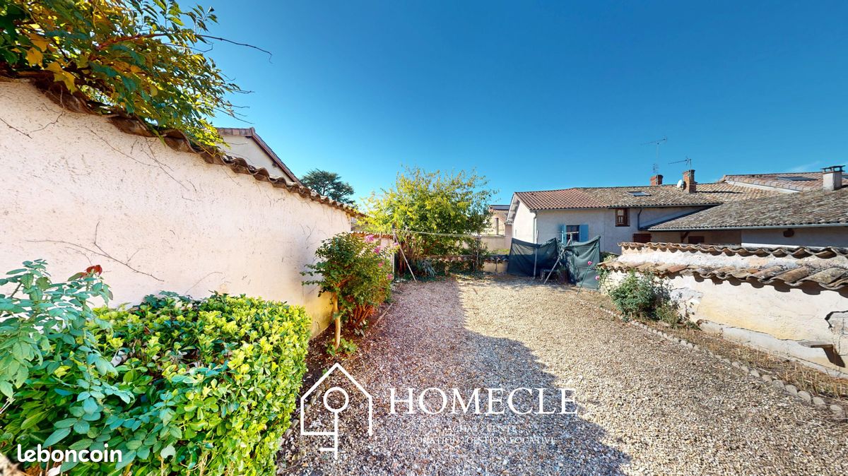 Maison 6 pièces 121 m² · à Montmerle-sur-Saône · 121 m² · 220 000 €