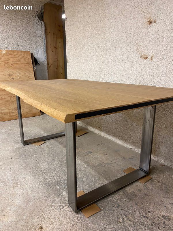 Table chêne (image 1)