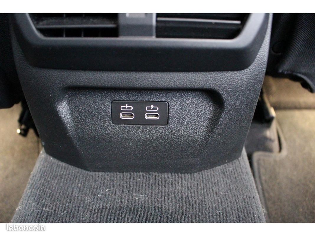 BMW SERIE 1 118d - BVA BERLINE F40 Lounge (image 35)