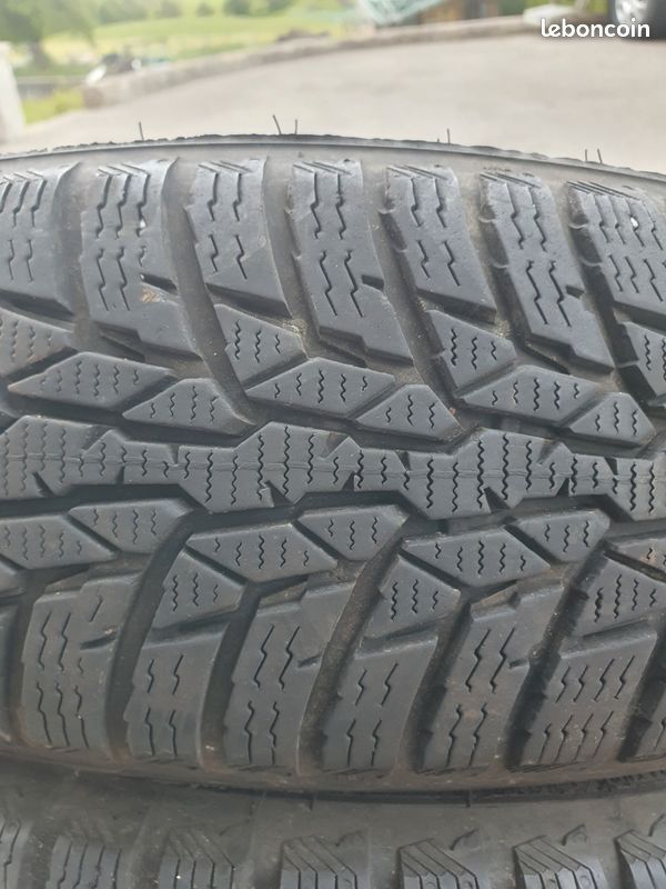 Pneu 155.65.r14 - Équipement auto