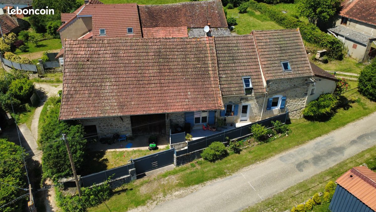 Maison 5 pièces 140 m² · à Marcilly-lès-Buxy · 140 m² · 246 000 €