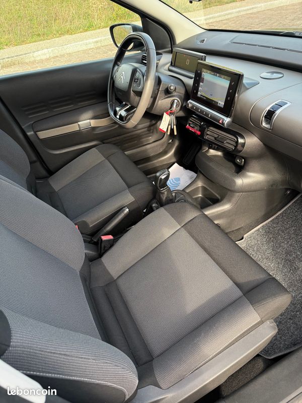 Citroen c4 cactus 1.6 hdi 100cv annee 2015 (image 5)