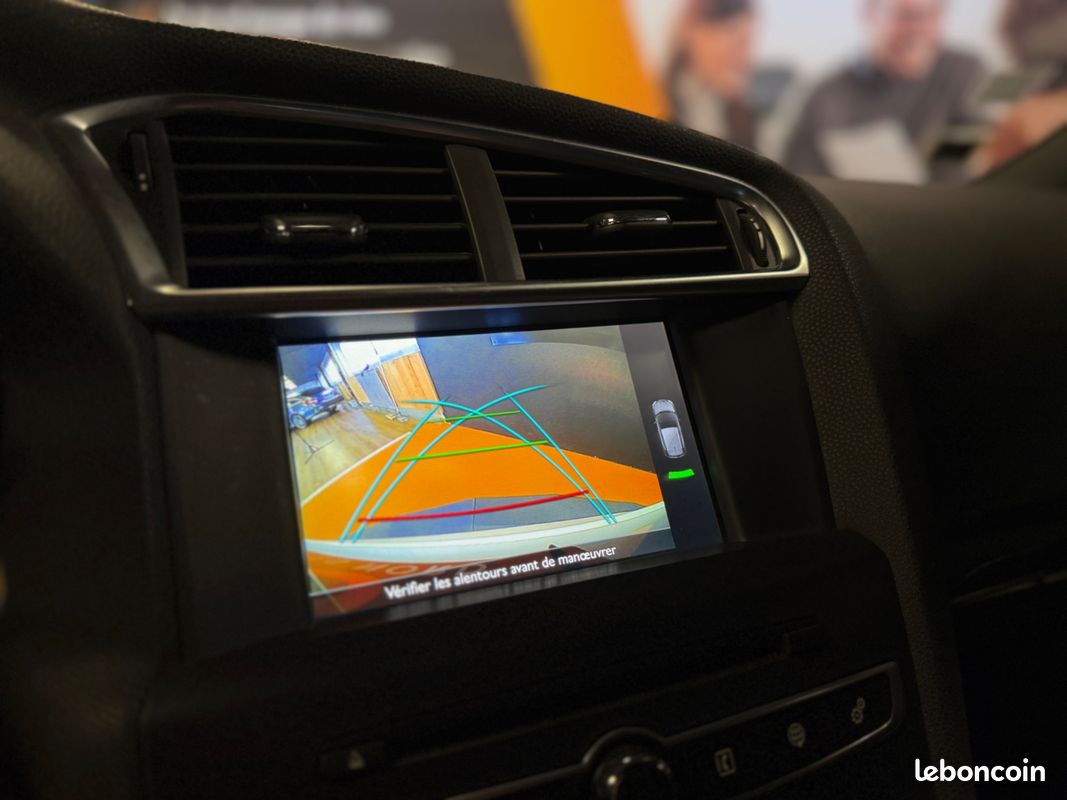 Ds ds 4 1.6 thp 210 sport chic start & stop / caméra de recul (image 5)