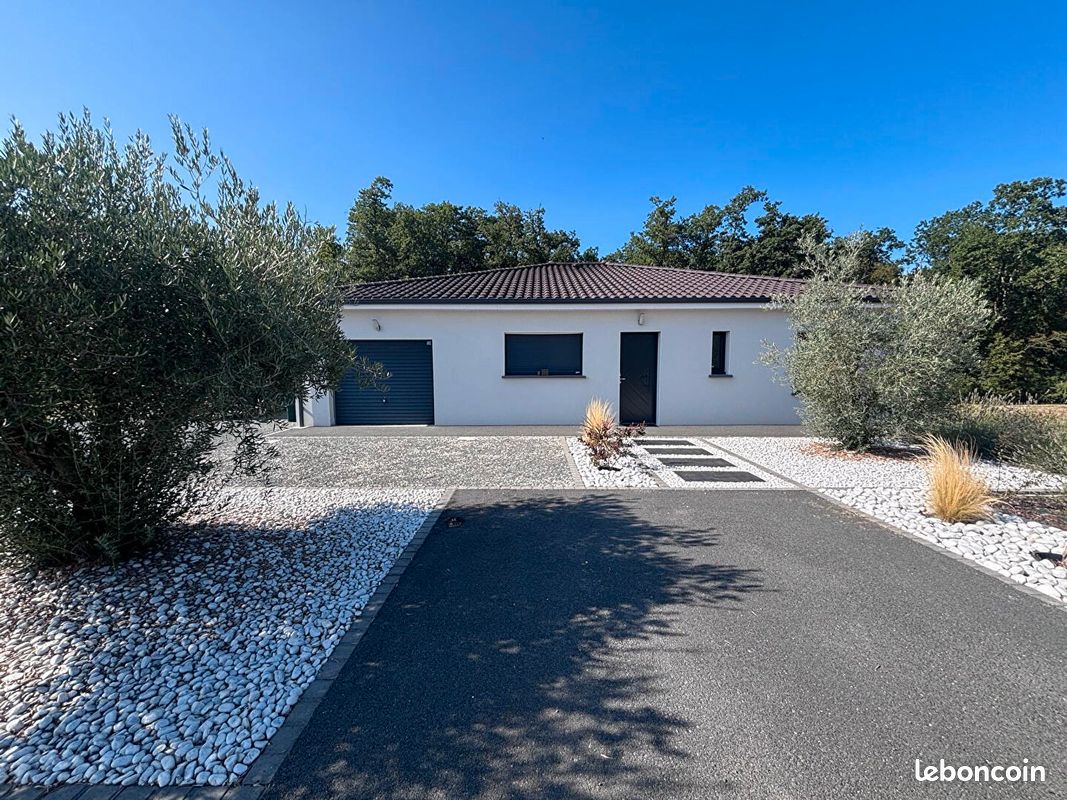 Maison 5 pièces 120 m² · à Saussignac · 120 m² · 1 200 €
