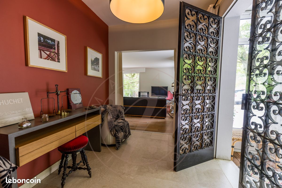 Maison 8 pièces 230 m² · à Aire-sur-l'Adour · 230 m² · 349 000 €