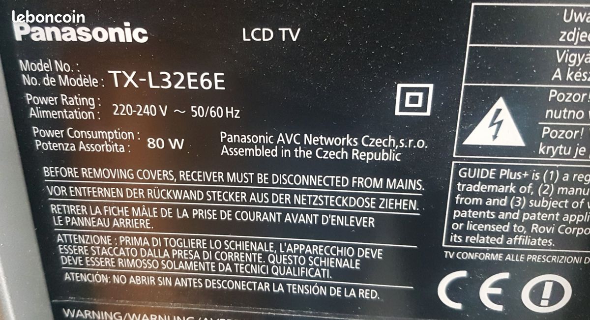 Tv panasonic sur meuble metal roulettes (image 3)