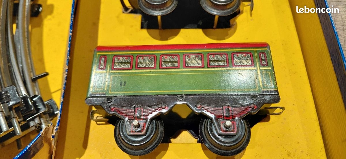 Train Ancien Hornby Par Meccano Paris - Express 3 Dans Sa Boîte - Tôle - Dans Son Jus