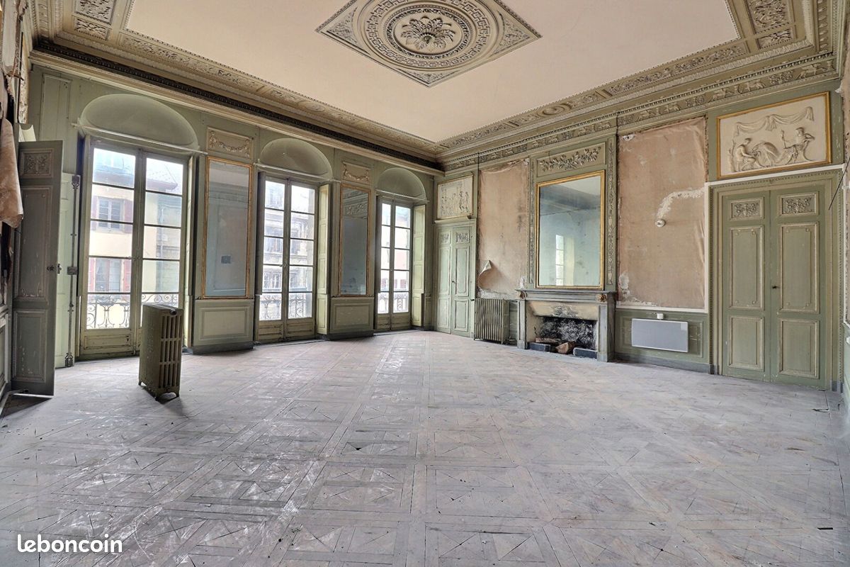 Appartement 5 pièces 305 m² · à Chambéry · 305 m² · 390 000 €