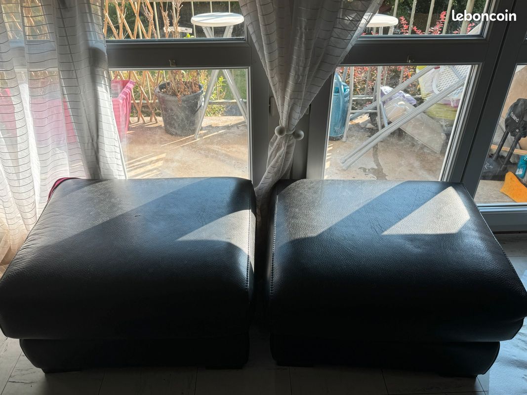 Poufs cuir (image 1)