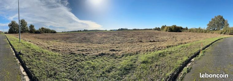 A vendre terrain 15 000 m2 à Poilly-lez-gien