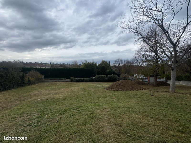 Terrain 1005 m2 Pin-Balma · 320 000 €