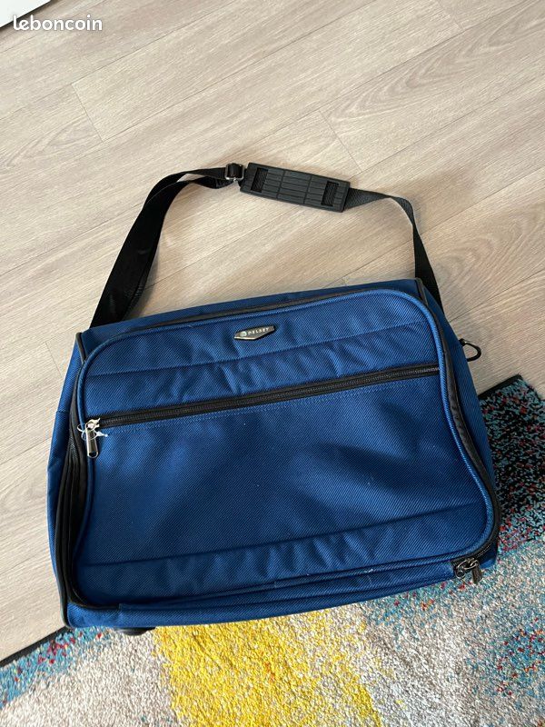 đđ€ Petit sac de Voyage format week-end ou Cabine DELSEY (image 1)