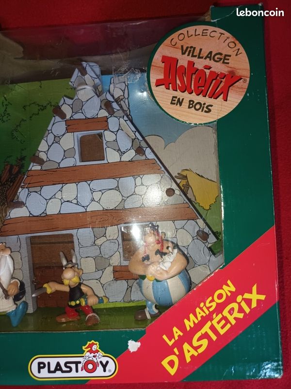 La Maison D’Astérix En Bois – Jeu De Construction + 3 Figurines Plastoy