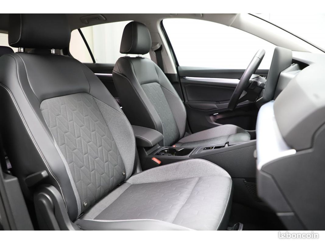 VOLKSWAGEN GOLF VIII 2.0 TDI 150 Life Goal - DSG 7 (image 16)
