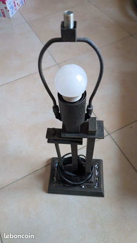 Lampe vitrail Helensburgh collection Museum Selection (image 8)
