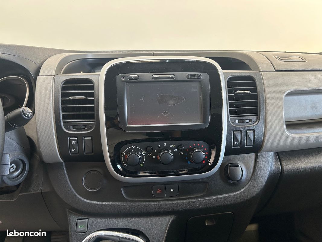 Renault trafic fourgon gn l1h1 1000 kg dci 120 e6 grand confort (image 12)