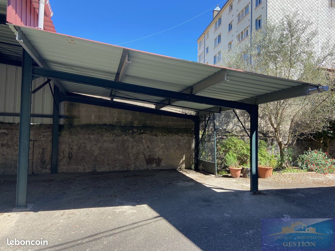 Parking/box Tarbes · 60 €/mois
