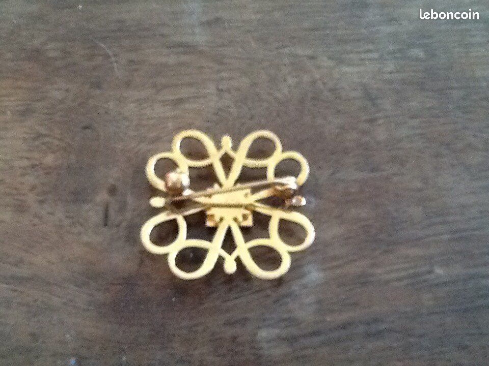Broche (image 2)