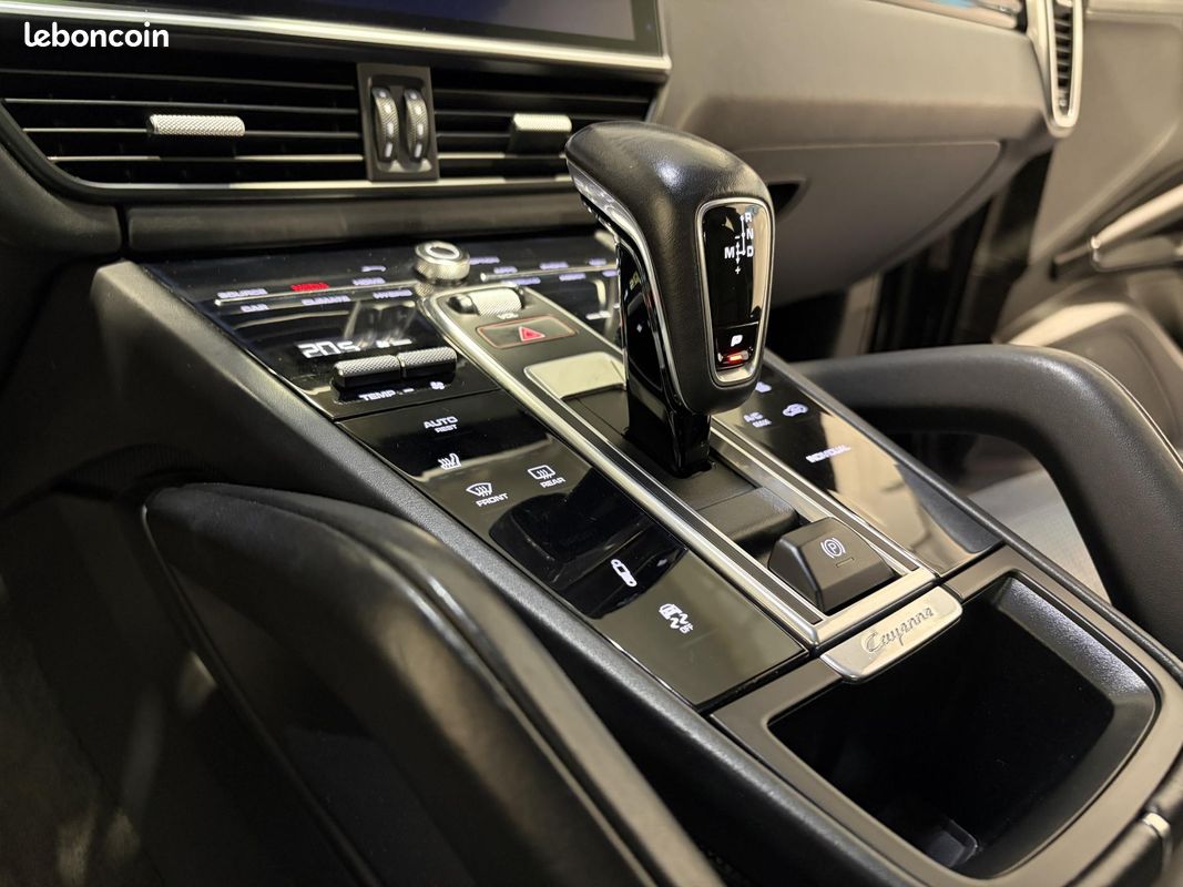 PORSCHE CAYENNE E-Hybrid 3.0 V6 462 ch Tiptronic BVA S (image 9)
