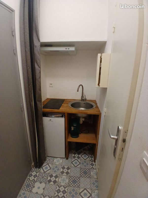 Appartement 1 pièce 13 m² · à Pau · 13 m² · 330 €/mois