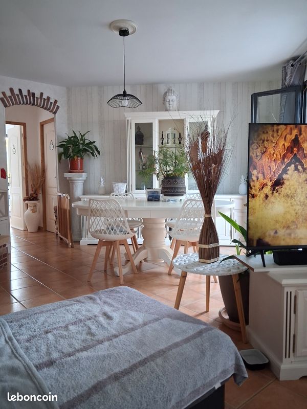 Maison 5 pièces 126 m² · à Vénès · 126 m² · 280 000 €