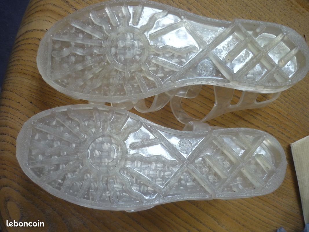 Chaussure d'eau t 33 (image 2)
