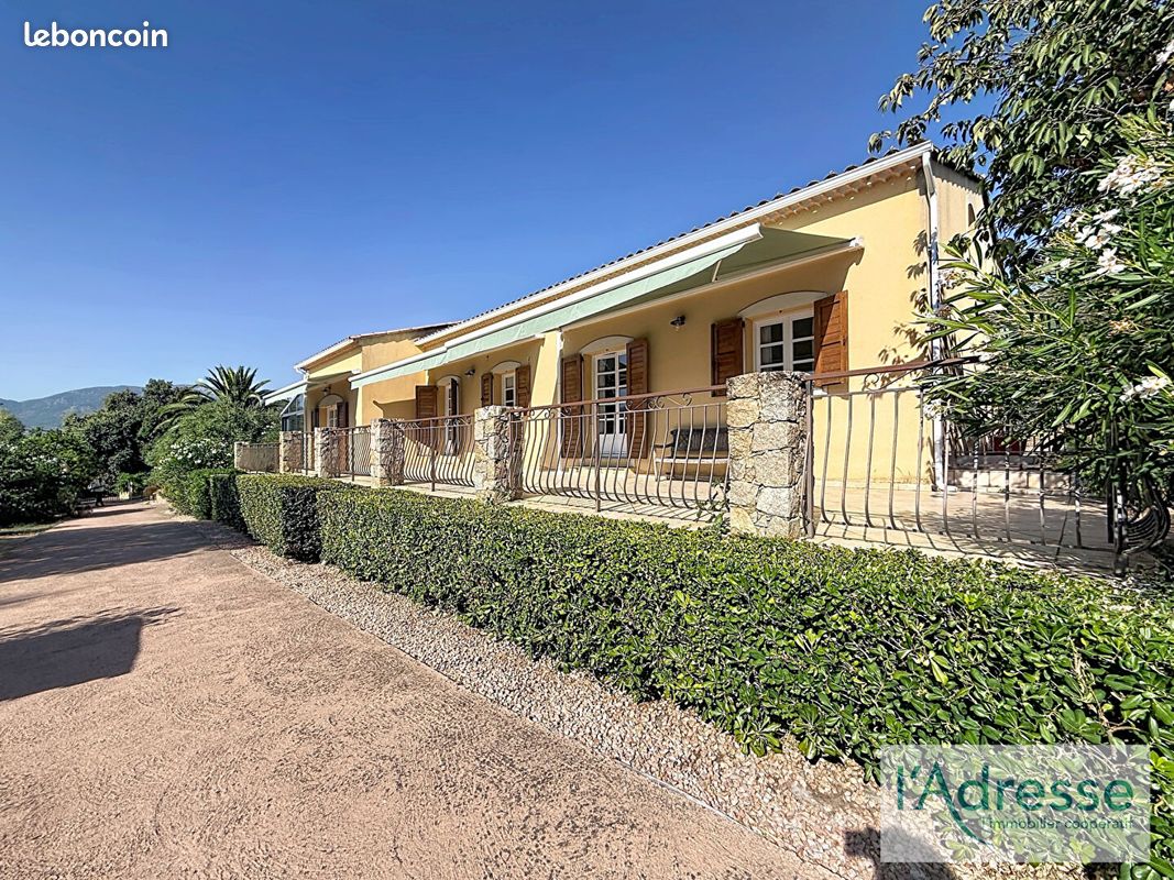 Propriété 6 pièces 232 m² (image 11)
