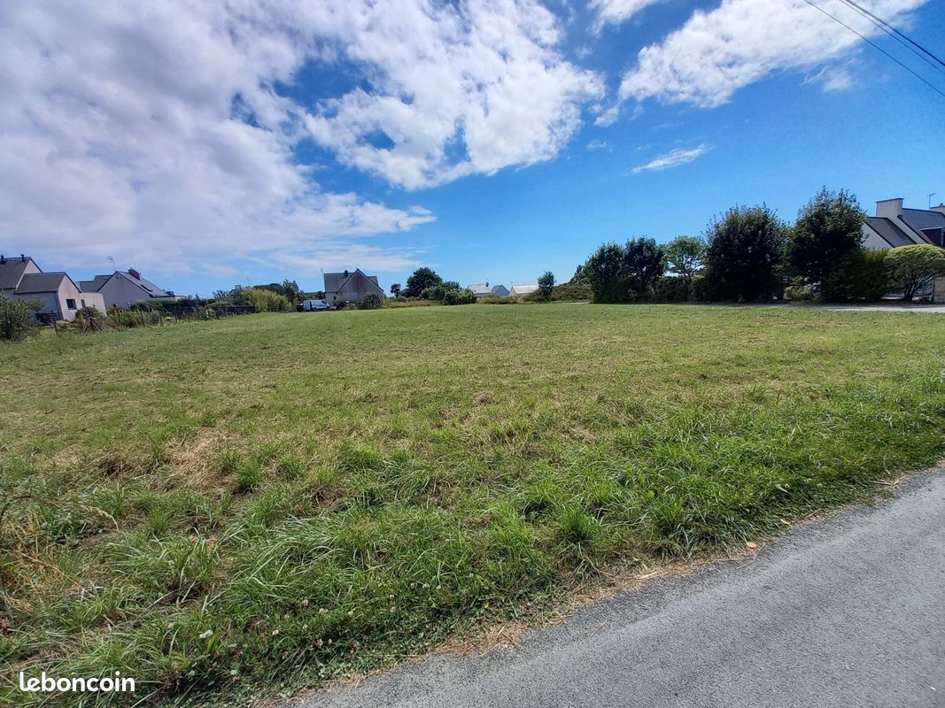 Terrain 711 m² · à Plomeur · 711 m² · 75 000 €