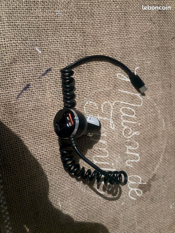Vend allume cigare USBC et usb embout. USBC (image 1)