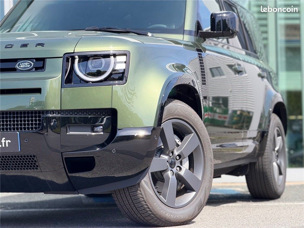 Land Rover Defender PHEV 110 X-Dynamic SE (image 30)