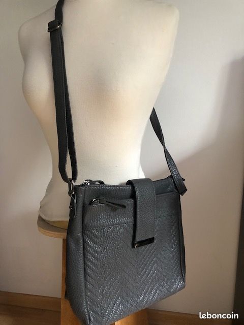 Mélanie - Sac à main bandoulière gris synthétique 26x26 cm (image 2)