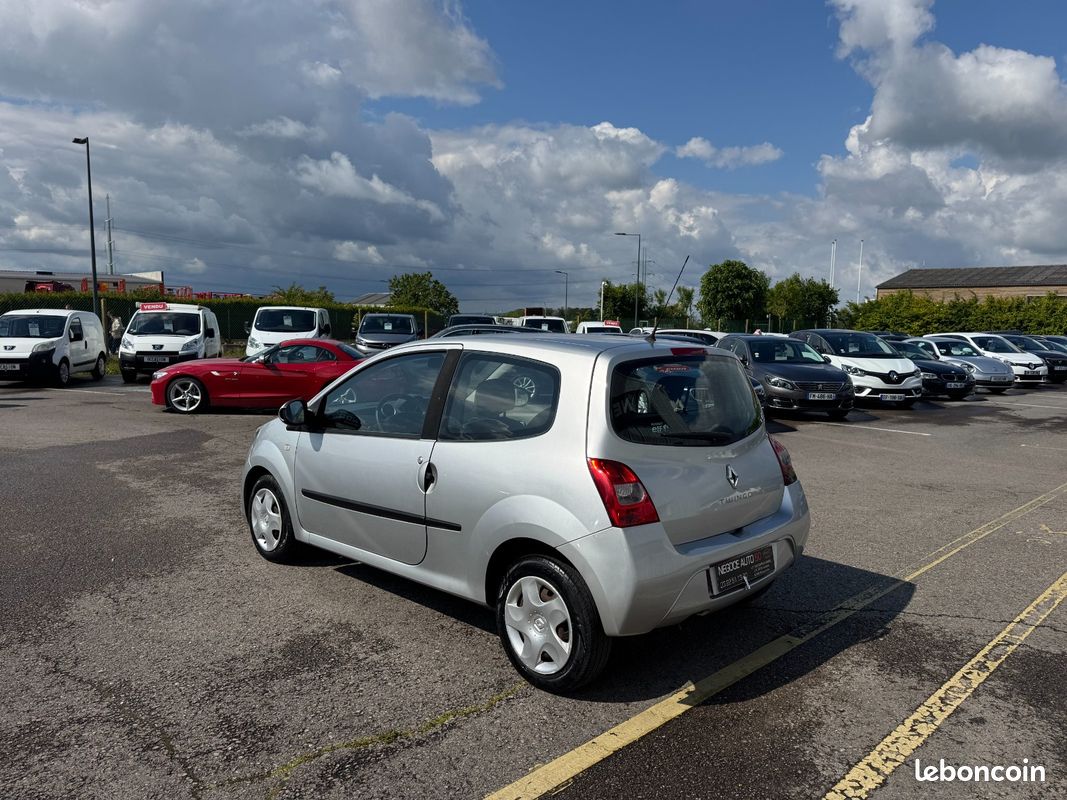 RENAULT TWINGO II Authentique 1.2i 60 CV 160000 KM 02/2008 CLIMATISATION VITRES ÉLECTRIQUES (image 5)